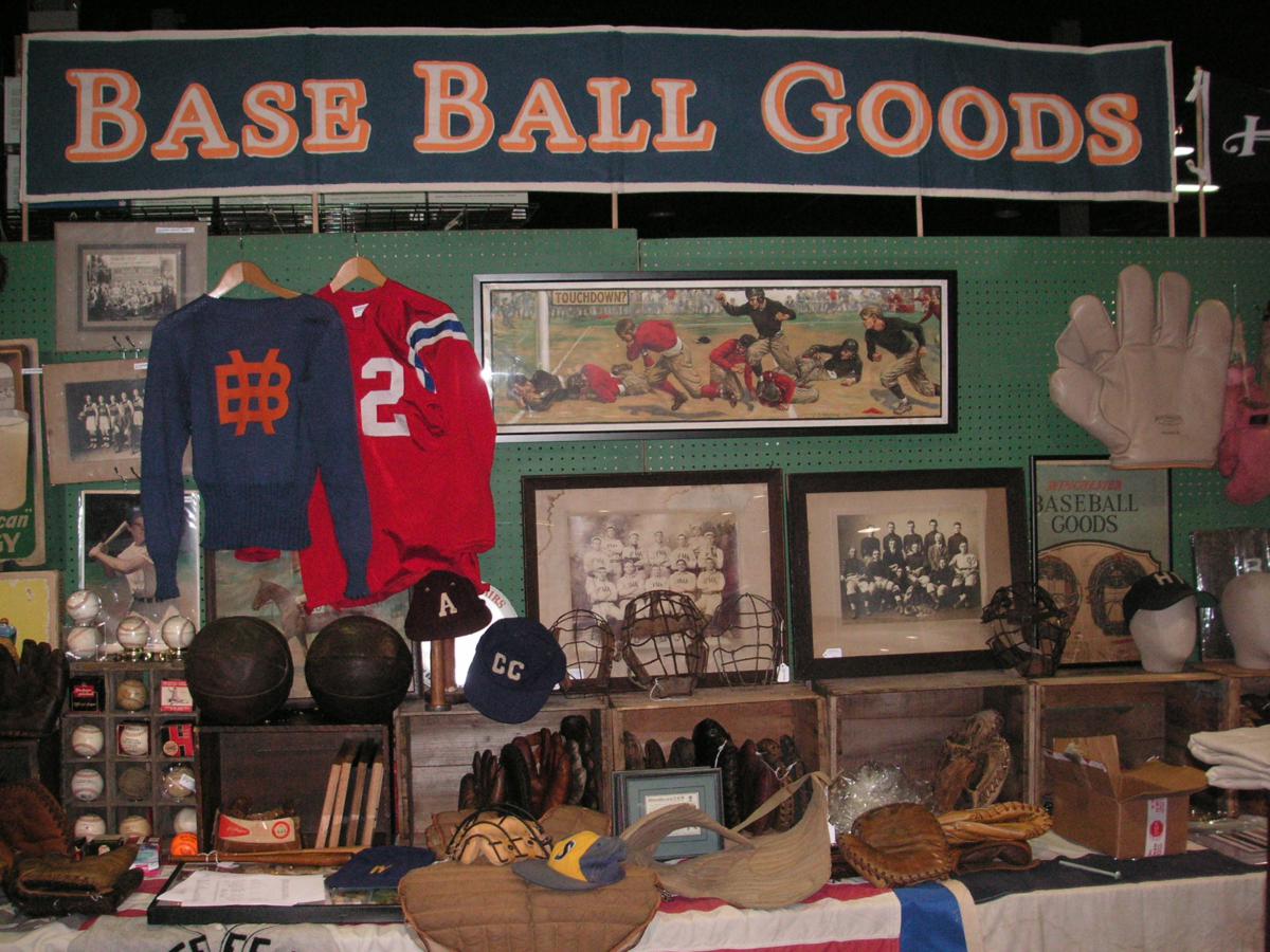 2013 National Sports Collectors Convention Photos Page 6